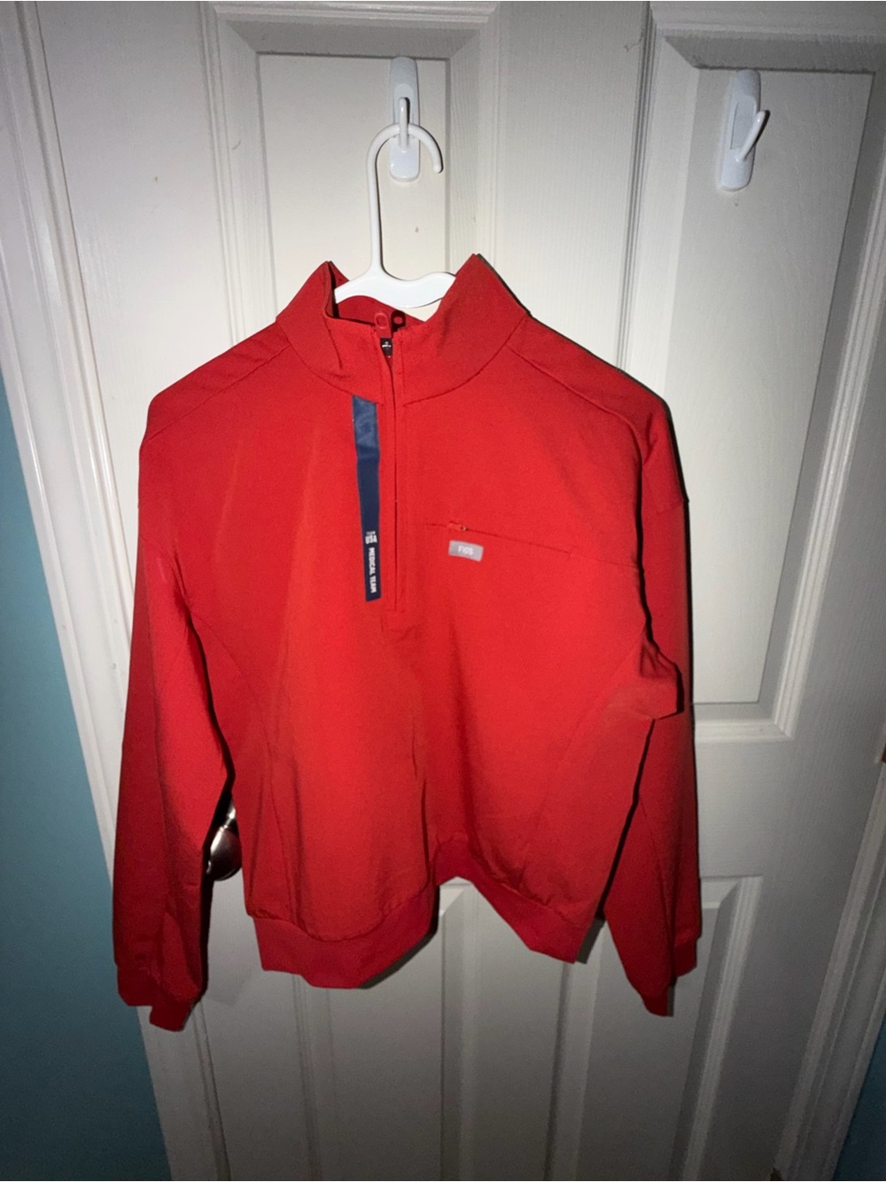 FIGS Women’s 3/4 Zip Red Team USA Scrub Top NWOT Size Small